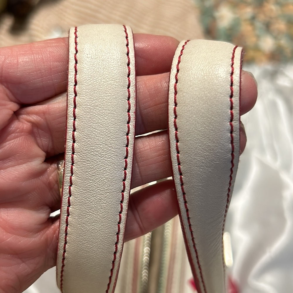 MCM White and Pink Shoulder Bag with MCM wallet. - Picture 6 of 15